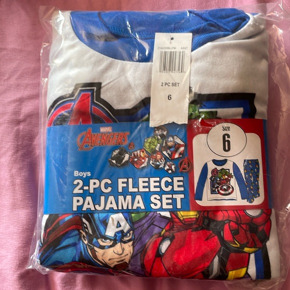 Avengers, two-piece fleece pajama set - Picture 1 of 2